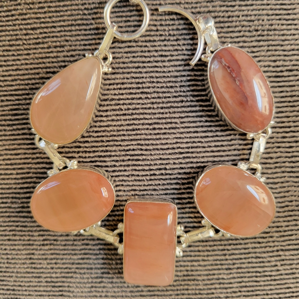 Elegant Silver And Peach Blush Stone Bracelet In 925 Silver Links